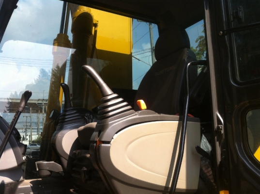 ขายด่วน รถขุดซูมิโตโม รุ่น SH210-5 พร้อมใช้