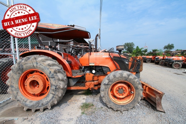 AUC 7 Code 089  รถแทรกเตอร์ KUBOTA M8540  ราคา เริ่มต้นการประมูล 570,000 บาท
