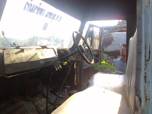 ขายรถสิบล้อครั้มหัวยาวเครืองEH700ช่วงล่างร็อกเล็กดรั้มยิ่งหน้า ขายรถสิบล้อครั้มหัวยาวเครืองEH700ช่วงล่างร็อกเล็กดรั้มยิ่งหน้า