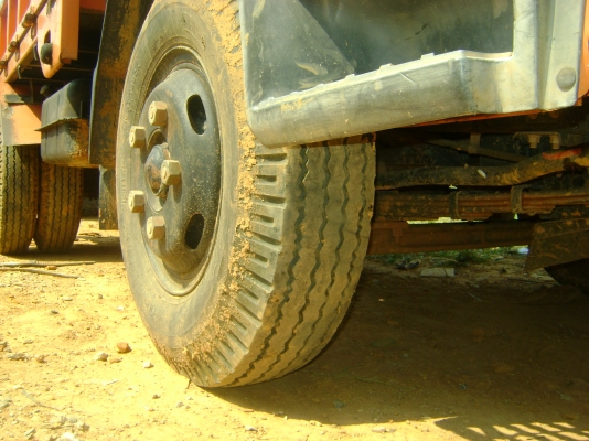 มิตชู  รถปี 46  ราคา  400,000 บาท  ( รถหลวง ประมูลมา )