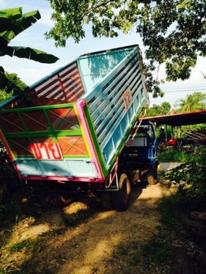 ขายรถอีแต๋น 6 ล้อดั๊ม บรรทุก 7 ตัน สภาพดี พร้อมใช้