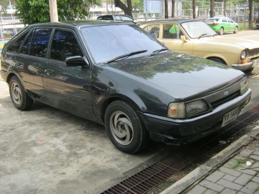 ขายฟอร์ดเลเซอร์ 5 ประตูเล็กกระทัดรัด เครื่องหัวฉีด แก๊สLPG/29000 ขายฟอร์ดเลเซอร์ 5 ประตูเล็กกระทัดรัด เครื่องหัวฉีด แก๊สLPG/29000