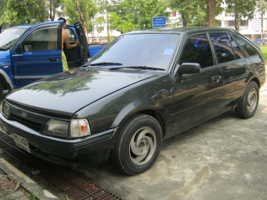 ขายฟอร์ดเลเซอร์ 5 ประตูเล็กกระทัดรัด เครื่องหัวฉีด แก๊สLPG/29000 ขายฟอร์ดเลเซอร์ 5 ประตูเล็กกระทัดรัด เครื่องหัวฉีด แก๊สLPG/29000