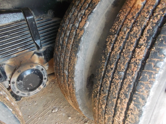 มิตซูบิชิ 627 ปี 48 ยูโรทู เครนทาร์ดาโน่ 3.5ตัน รถ12ล้อ 2เพลา