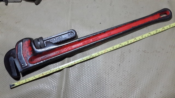 ต่ำกว่าทุนไปเลย...ขายๆๆๆคอม้า USA. RIDGID ขนาด24 นิ้วครับ