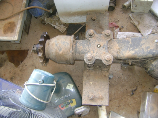 เพลา KM เดิมใช้กับรถบด   ราคา  15,000 บาท