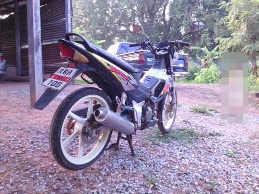 ขายHonda Sonic125 เครื่องดีรถเดิมพร้อมใช้มีเล่มพร้อมชุดโอนราคา11900 บาท