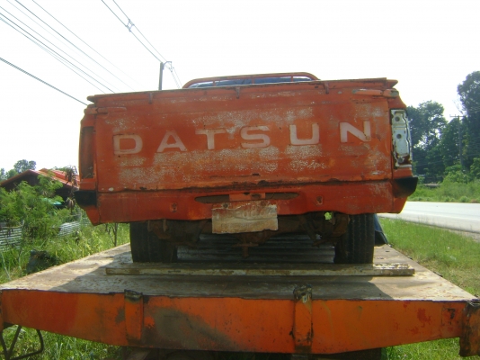 ขายชาก  ดัทสัน  620  ไม่มี ทะเบียน (รถประมูล  แต่มีใบเสร็จ ) 30,000 บาท