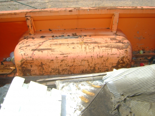 ขายชาก  ดัทสัน  620  ไม่มี ทะเบียน (รถประมูล  แต่มีใบเสร็จ ) 30,000 บาท