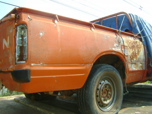 ขายชาก  ดัทสัน  620  ไม่มี ทะเบียน (รถประมูล  แต่มีใบเสร็จ ) 30,000 บาท