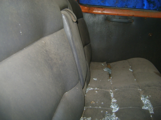 ขายชาก  ดัทสัน  620  ไม่มี ทะเบียน (รถประมูล  แต่มีใบเสร็จ ) 30,000 บาท