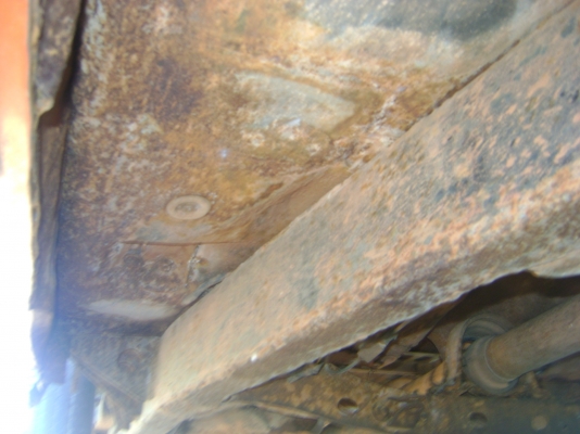 ขายชาก  ดัทสัน  620  ไม่มี ทะเบียน (รถประมูล  แต่มีใบเสร็จ ) 30,000 บาท