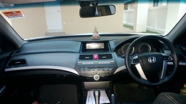 ขายดาวน์แอคคอด 2.0 ELสวยๆครับรถใช้เอง