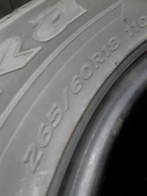 265/60R18 AURORA RADIAL RH08  ปี 2012 ชุด 4 เส้น  TEL.081-427-3941