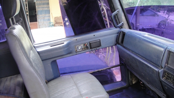 หัวรถ ISUZU ROCKY หัวนอกตาหวาน เดิมๆบางๆ ไม่ผุ ขาดีดหน้า ขาหลัง ของครบ ยกใส่รถวิ่งได้เลย