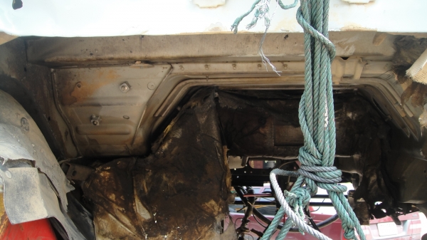 หัวรถ ISUZU ROCKY หัวนอกตาหวาน เดิมๆบางๆ ไม่ผุ ขาดีดหน้า ขาหลัง ของครบ ยกใส่รถวิ่งได้เลย