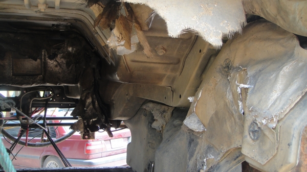 หัวรถ ISUZU ROCKY หัวนอกตาหวาน เดิมๆบางๆ ไม่ผุ ขาดีดหน้า ขาหลัง ของครบ ยกใส่รถวิ่งได้เลย