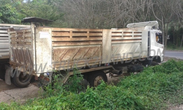 HINO 10 ล้อ ดัมพ์ EURO 3 ปีจดทะเบียน 2554 สภาพสวยพร้อมใช้งาน