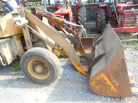 ขายรถตักล้อยาง ZL10 ตามสภาพราคาถูกๆ ขายรถตักล้อยาง ZL10 ตามสภาพราคาถูกๆ