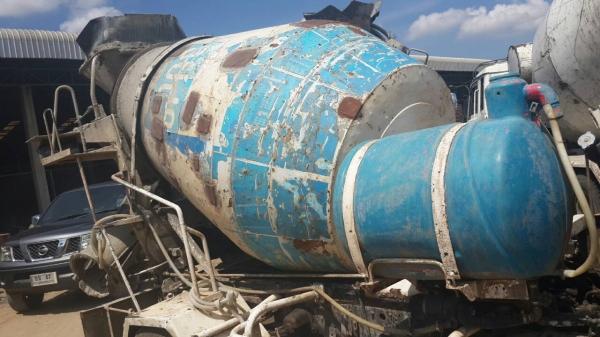 รถโม่ปูน HINO FD โม่ตรง คายาบ้า สภาพรวมสวย เครืองแห้งไม่มีไอ รถใช้งานได้ทันที พวงมาลัยเพาเวอร์ ขับกลับไปใช้งานได้เลย