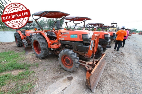 AUC 7 Code 094  รถแทรกเตอร์ KUBOTA L4508  ราคา เริ่มต้นการประมูล 195,000 บาท
