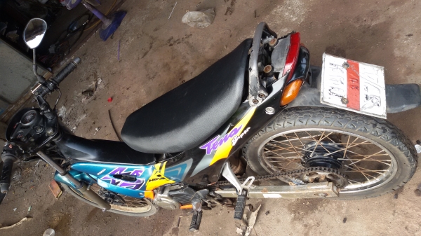 ขายเทน้า พร้อมใช้เครื่องดีเงียบก้านไม่ดังแหวนไม่ดังท่อเดิมไม่ผ่าระบบไฟใช้ได้เล่มทะเบียนครบพร้อมชุดโอน