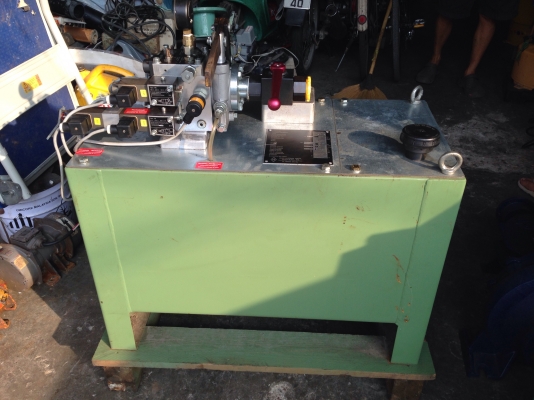 ขายปั้มน้ำมันไฮโดรลิค(ชุดสุดท้าย) ALGI made in Italy ขนาด 3 HP. 380V แบบมอเตอร์อยู่ในถัง พร้อมวาล์วคอนโทรล 5 ชุด เป็นของใหม่ไม่เคยใช้งาน สภาพสวยมาก