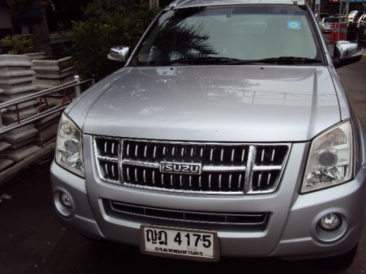 ISUZU MU-7 3.0DDi MT ใครกำลังหาเกียร์ ธรรมดา