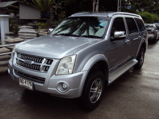 ISUZU MU-7 3.0DDi MT ใครกำลังหาเกียร์ ธรรมดา