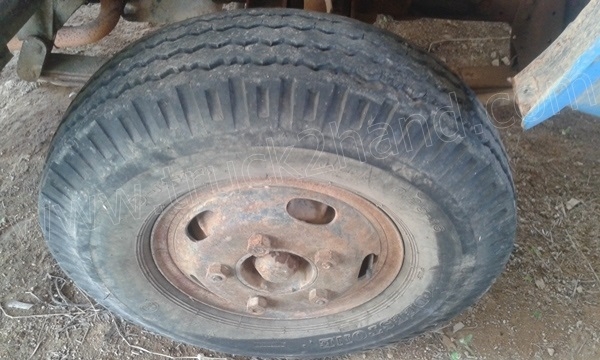 รถบรรทุก 6 ล้อ NISSAN เปลี่ยนหัวเป็น ISUZU รถดั้มพ์ติดเครน รถบรรทุก 6 ล้อ NISSAN เปลี่ยนหัวเป็น ISUZU รถดั้มพ์ติดเครน