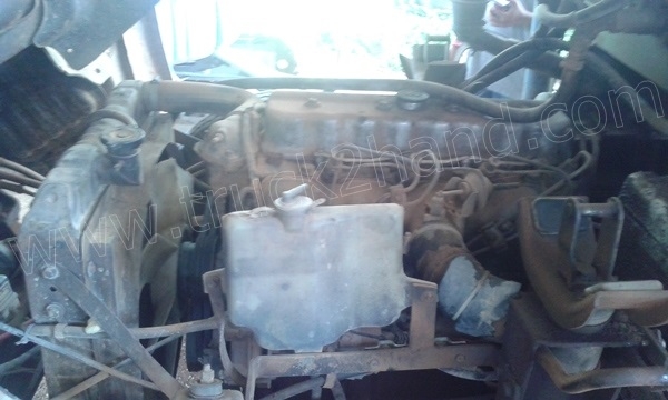 รถบรรทุก 6 ล้อ NISSAN เปลี่ยนหัวเป็น ISUZU รถดั้มพ์ติดเครน รถบรรทุก 6 ล้อ NISSAN เปลี่ยนหัวเป็น ISUZU รถดั้มพ์ติดเครน