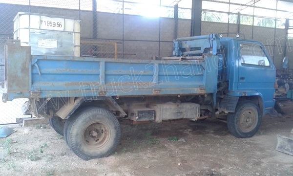 รถบรรทุก 6 ล้อ NISSAN เปลี่ยนหัวเป็น ISUZU รถดั้มพ์ติดเครน รถบรรทุก 6 ล้อ NISSAN เปลี่ยนหัวเป็น ISUZU รถดั้มพ์ติดเครน