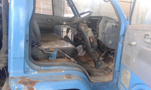 รถบรรทุก 6 ล้อ NISSAN เปลี่ยนหัวเป็น ISUZU รถดั้มพ์ติดเครน รถบรรทุก 6 ล้อ NISSAN เปลี่ยนหัวเป็น ISUZU รถดั้มพ์ติดเครน