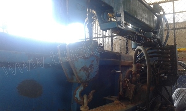 รถบรรทุก 6 ล้อ NISSAN เปลี่ยนหัวเป็น ISUZU รถดั้มพ์ติดเครน รถบรรทุก 6 ล้อ NISSAN เปลี่ยนหัวเป็น ISUZU รถดั้มพ์ติดเครน