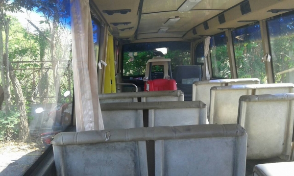 ขายรถบัสรับส่งนักเรียนพร้อมใช้งาน