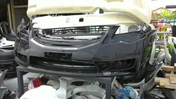 กันชนหน้า HONDA CIVIC 2009 ของแท้มือสอง กันชนหน้า HONDA CIVIC 2009 ของแท้มือสอง