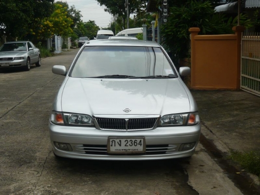 NISSAN SUNNY 1.6 SUPER SALOON รถบ้านมือเดียว มีประกันชั้น1 สภาพสวยพร้อมใช้