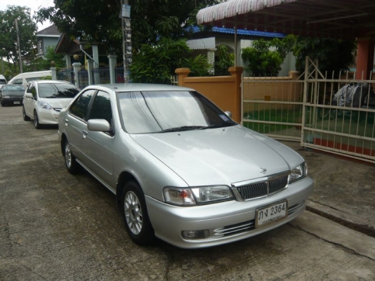 NISSAN SUNNY 1.6 SUPER SALOON รถบ้านมือเดียว มีประกันชั้น1 สภาพสวยพร้อมใช้