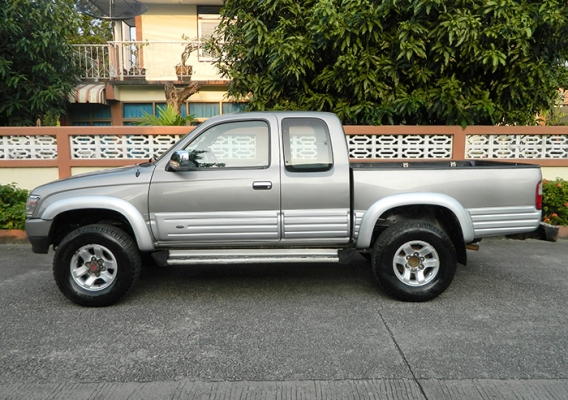 ขายด่วน Hilux Tiger 4WD เครื่องเดิม 5L เจ้าของใช้เอง ขายด่วน Hilux Tiger 4WD เครื่องเดิม 5L เจ้าของใช้เอง