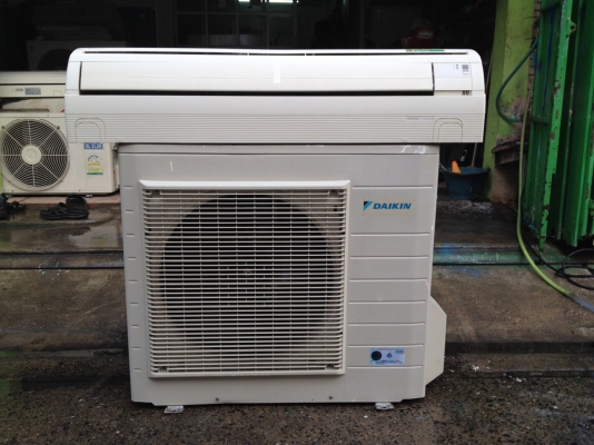 **** ขายแอร์ DAIKIN 18000 BTU สภาพสวย ****