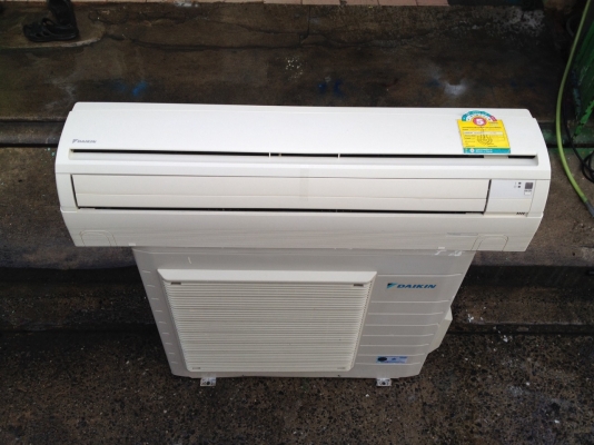 **** ขายแอร์ DAIKIN 18000 BTU สภาพสวย ****