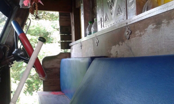 ขายรถบรรทุกสิบล้อหน้ายาว เครื่อง 6BF-175 แรง ช่วงล่างเดิม เกียร์เดิม กระบะไม้