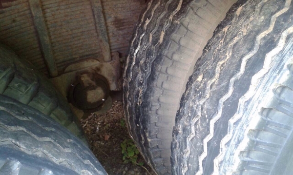 ขายรถบรรทุกสิบล้อหน้ายาว เครื่อง 6BF-175 แรง ช่วงล่างเดิม เกียร์เดิม กระบะไม้