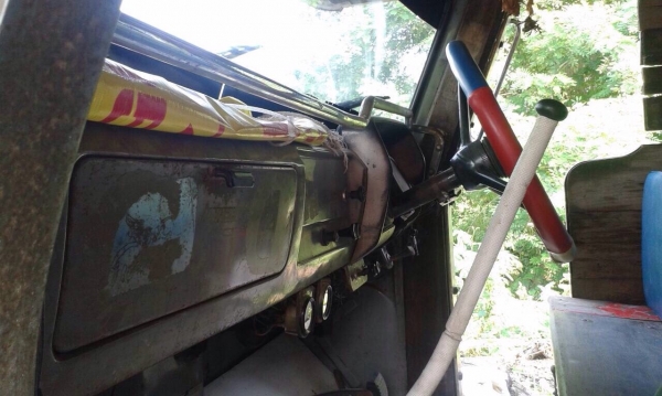 ขายรถบรรทุกสิบล้อหน้ายาว เครื่อง 6BF-175 แรง ช่วงล่างเดิม เกียร์เดิม กระบะไม้