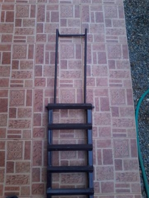 รับทำบันไดเข็นมอเตอร์ไซค์ขึ้นท้ายรถกระบะมีตัวล็อคฝาท้ายกระบะมี 2 ขนาด กว้าง 9 นิ้ว ยาว 1.70 ม. ราคา 1500 บาท กับกว้าง 12 นิ้ว ยาว 1.70 ม. ราคา 1800 บาท