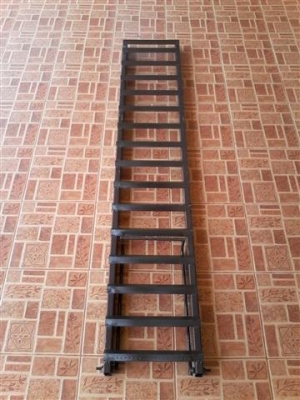 รับทำบันไดเข็นมอเตอร์ไซค์ขึ้นท้ายรถกระบะมีตัวล็อคฝาท้ายกระบะมี 2 ขนาด กว้าง 9 นิ้ว ยาว 1.70 ม. ราคา 1500 บาท กับกว้าง 12 นิ้ว ยาว 1.70 ม. ราคา 1800 บาท