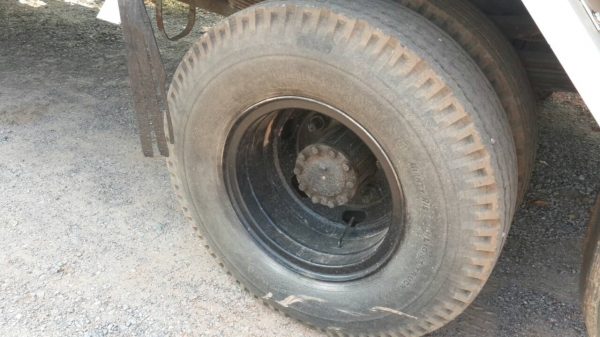 ขายรถ 6 ล้อกระบะบรรทุก HINO FD3H ยาว 6 เมตรมีหางไฮดรอลิค