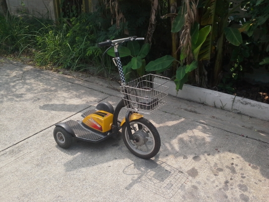 รถไฟฟ้า3ล้อ36Vไม่ค่อยได้ใช้