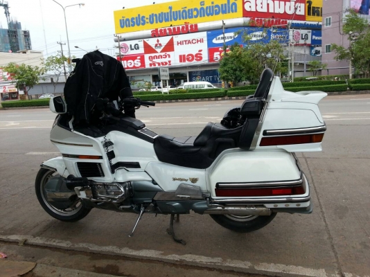 ขาย HONDA รุ่น GOLDWING 1500 ทะเบียนราคา 250,000 บาท