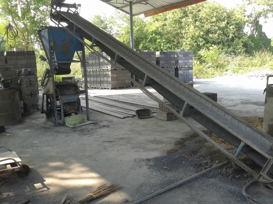 เครื่องอัดอิฐบล็อก ไฮโดริก2หัว หัวนึง4ก้อน อีกหัว2ก้อน เครื่องอัดอิฐบล็อก ไฮโดริก2หัว หัวนึง4ก้อน อีกหัว2ก้อน